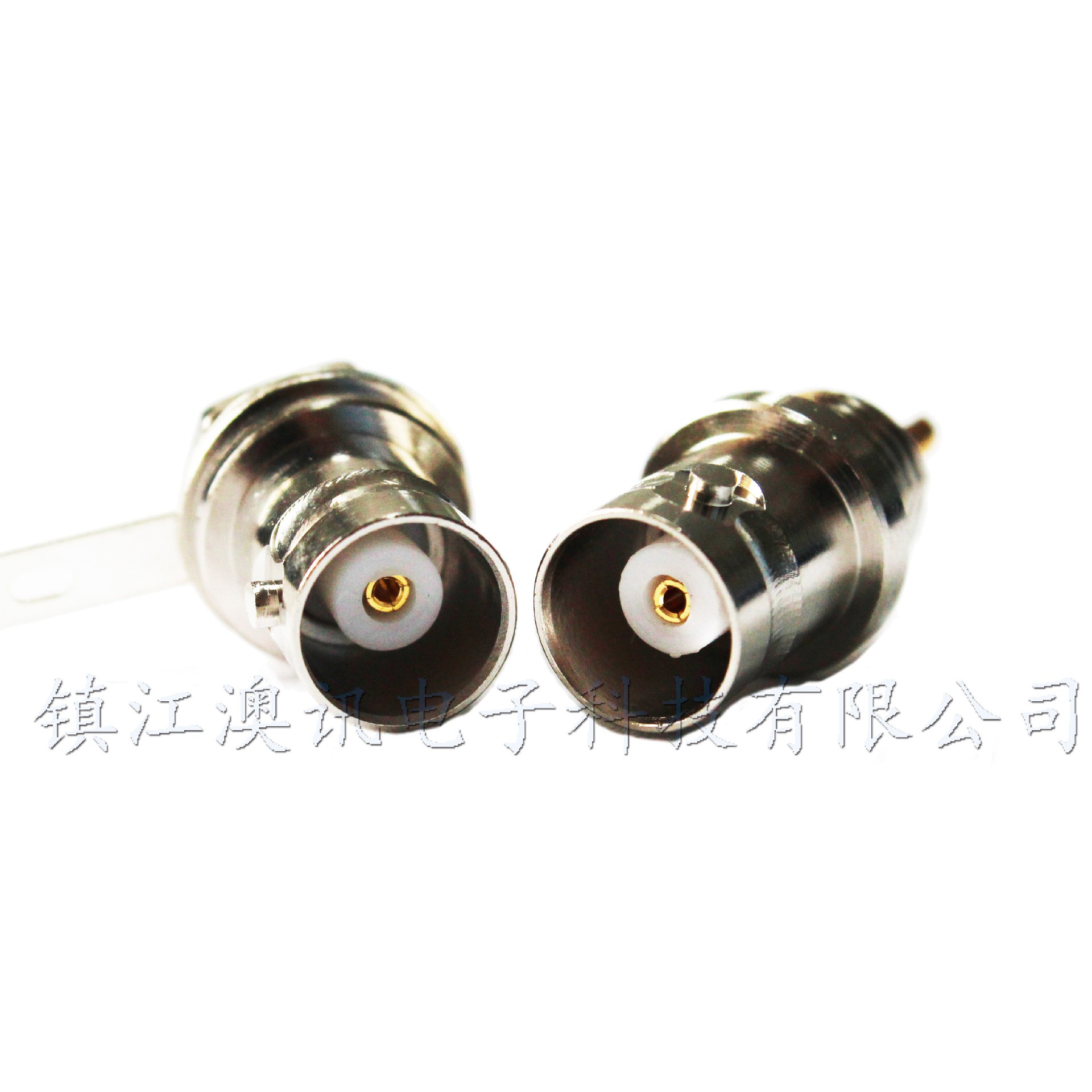 SMA型连接器的三个主要部分